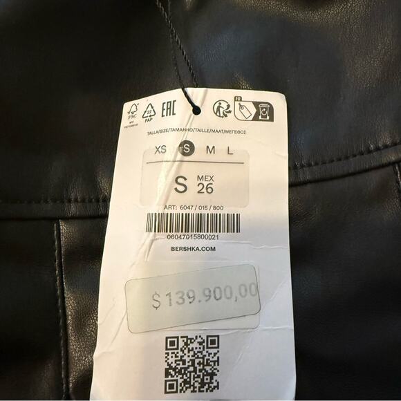 Bershka Black Faux Leather Skater Skirt - Picture 5 of 5